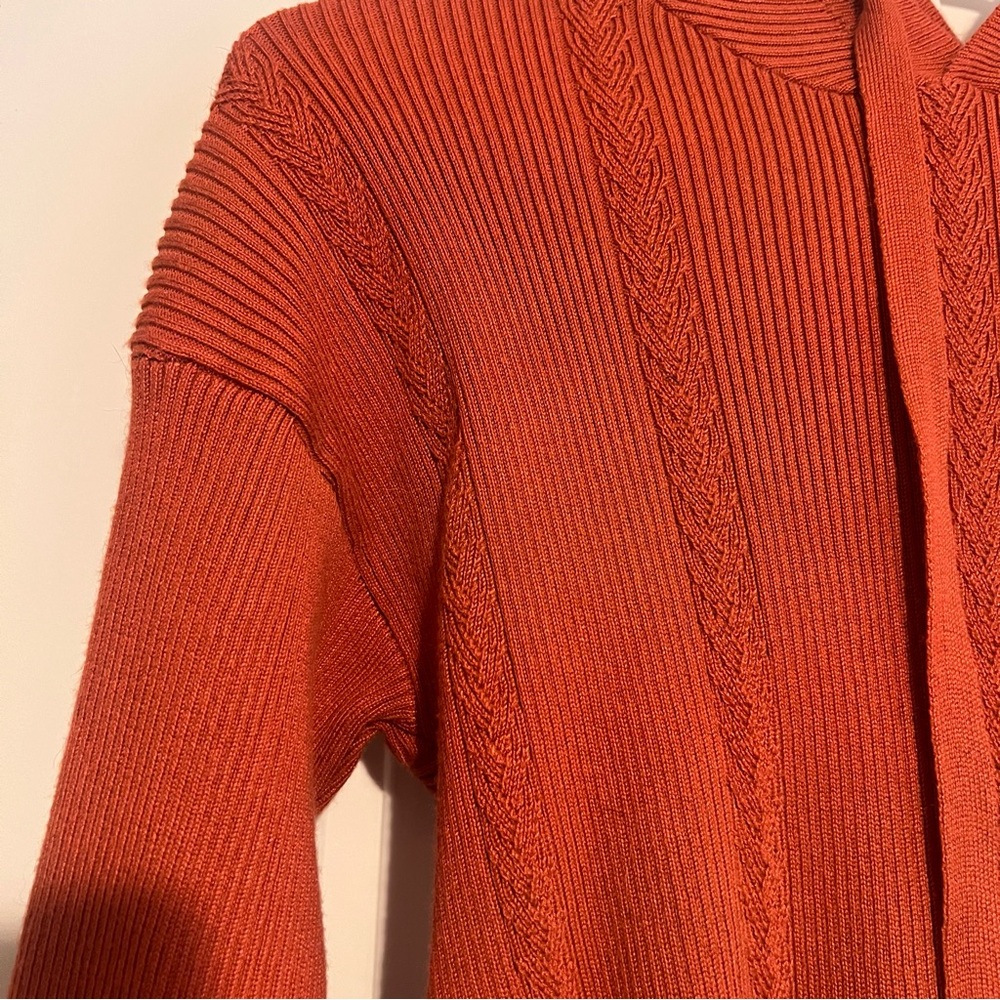 Orange Sweater size M - Picture 2 of 6